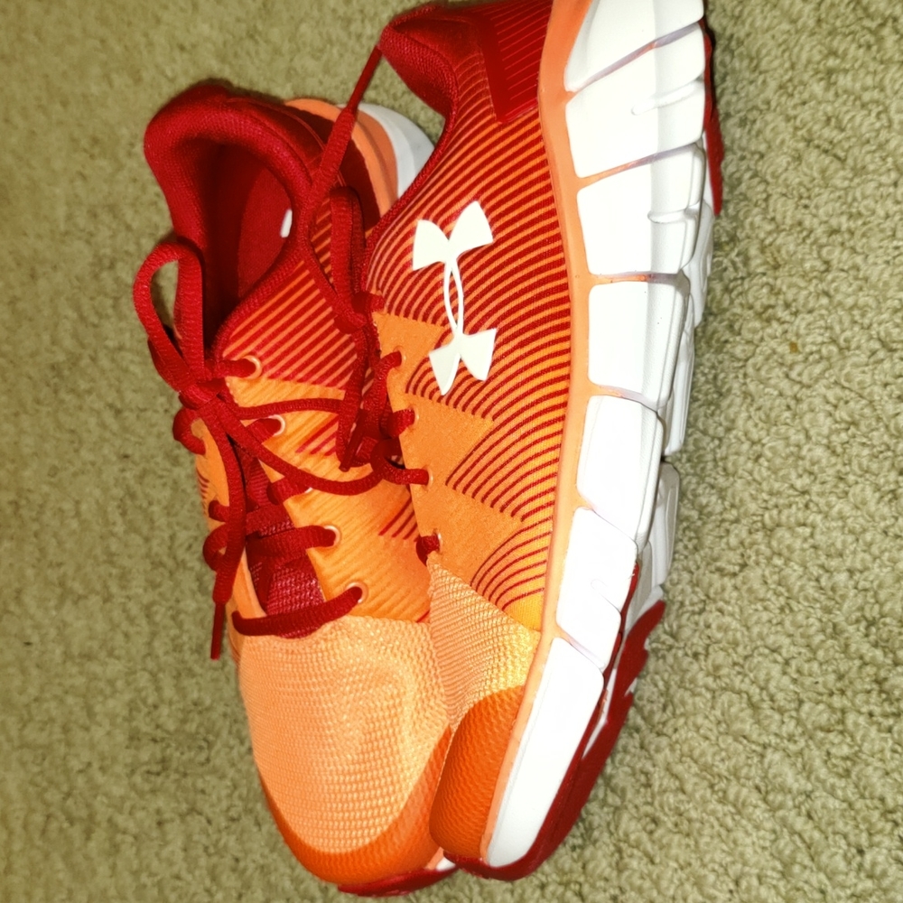 Vibrant Under Armour Athletic Shoes 5Y Florescent Orange/Red